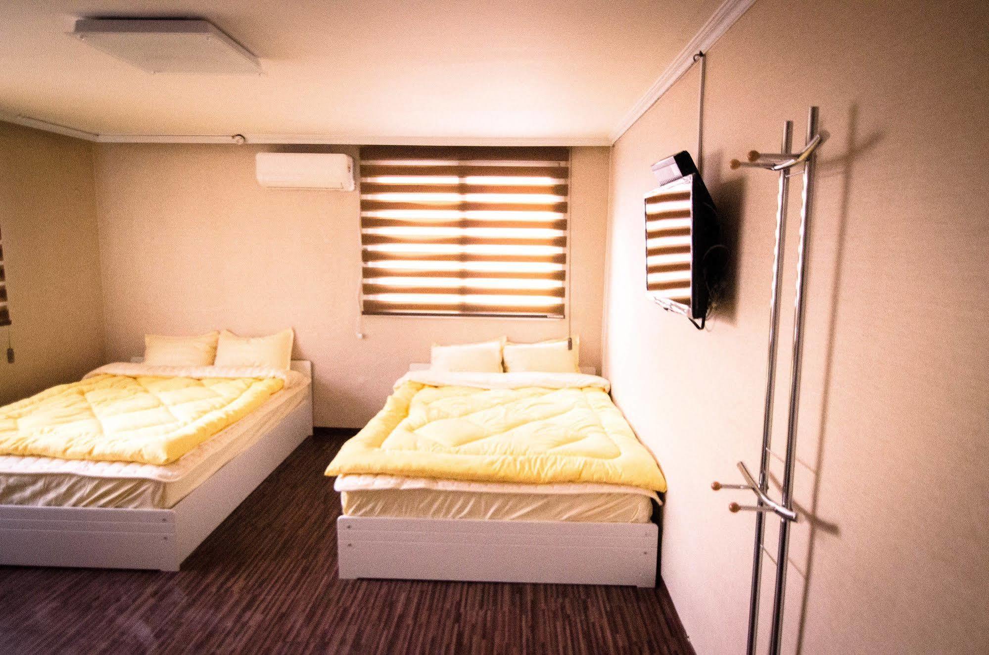 Yakorea Hostel Hongdae Seoul Eksteriør billede