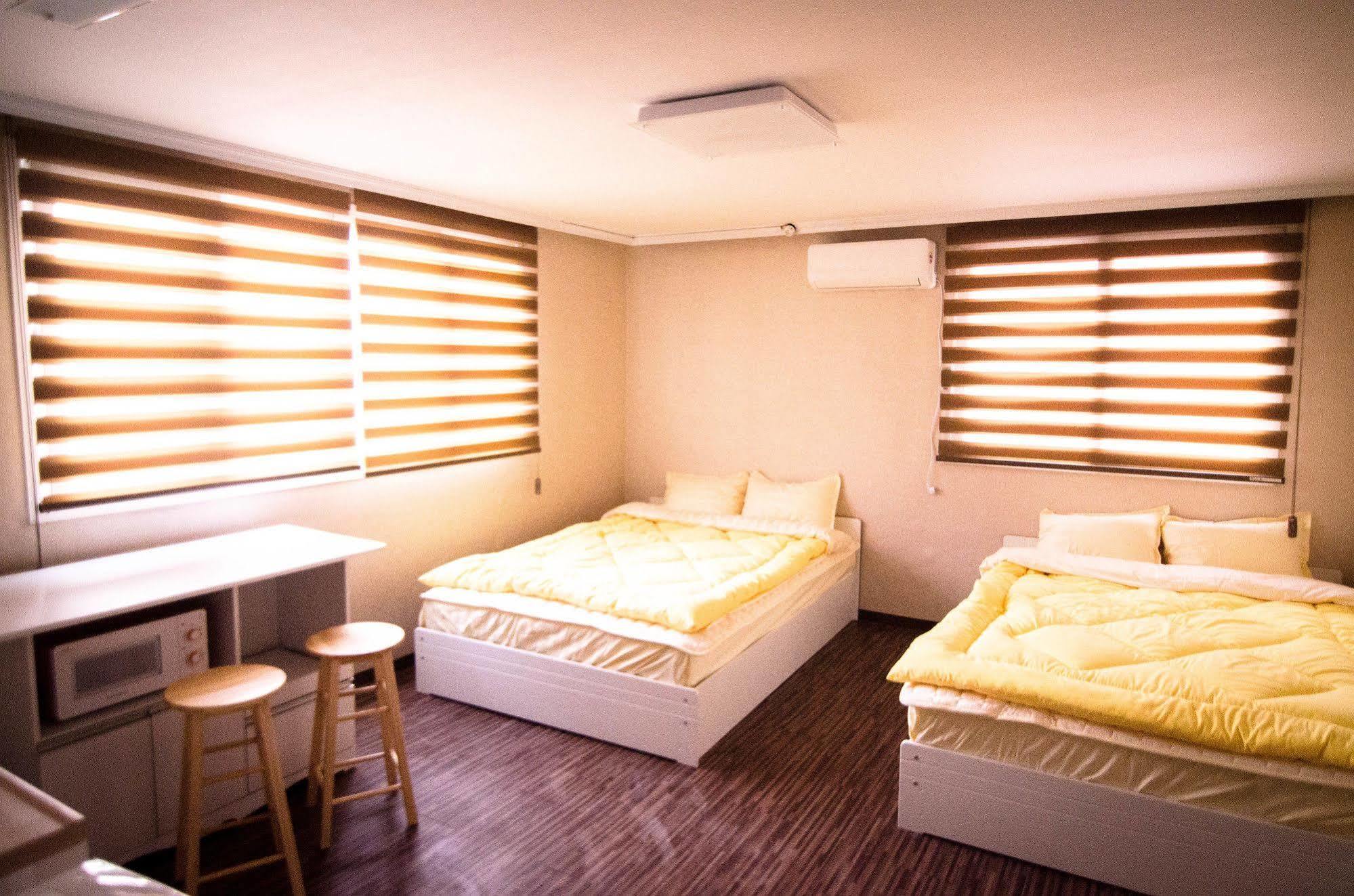 Yakorea Hostel Hongdae Seoul Eksteriør billede
