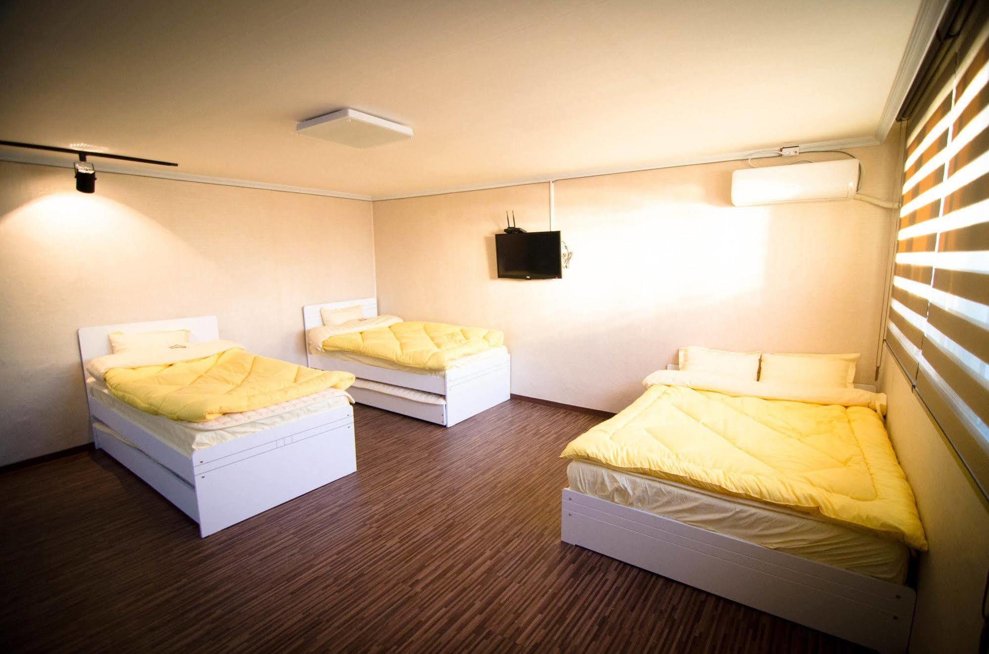 Yakorea Hostel Hongdae Seoul Eksteriør billede