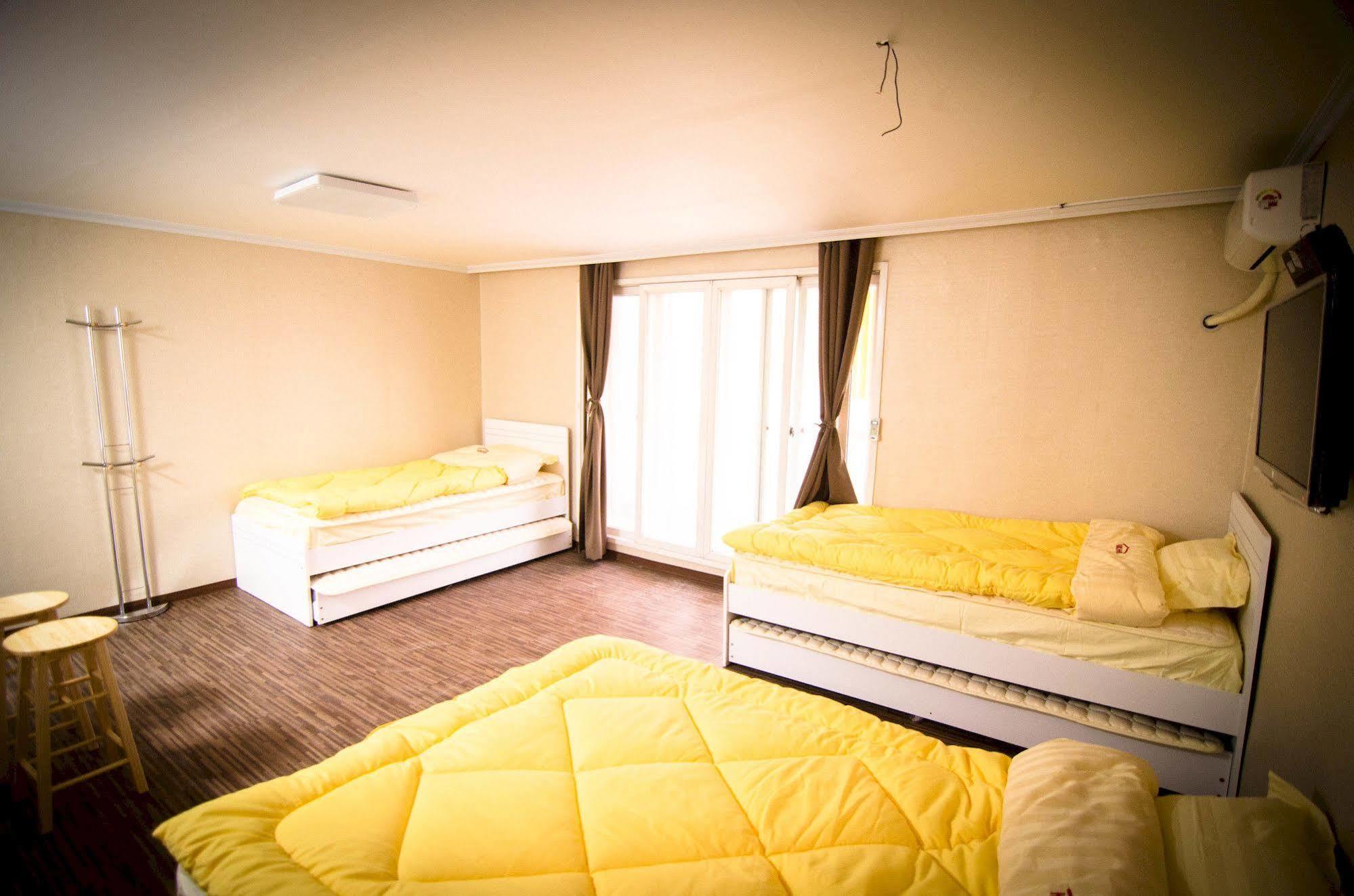 Yakorea Hostel Hongdae Seoul Eksteriør billede